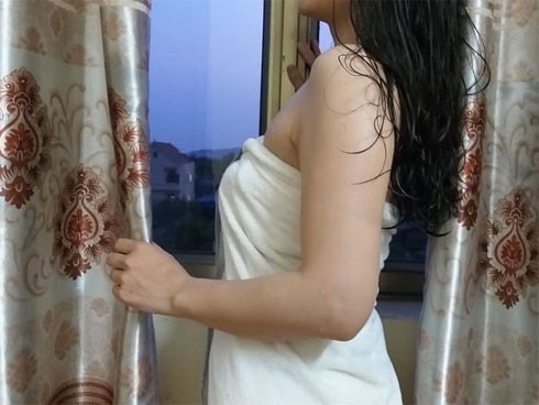 Bắt gặp chồng ngoại tình, vợ giám đốc hành xử đáng nể