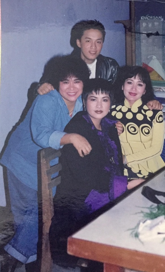 Minh Vượng, Lam Trường, Thanh Lam, Minh Hòa hội ngộ trong một khung hình cũ, fan nhận ra: Ai rồi cũng sẽ khác!-1