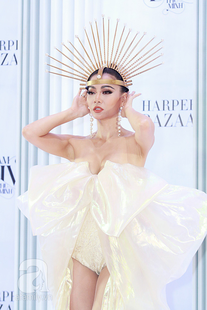 Thu Minh hoá nữ thần, tự tin khoe ngực khủng trên thảm đỏ chứng tỏ đẳng cấp chị đại ở tuổi 42-1