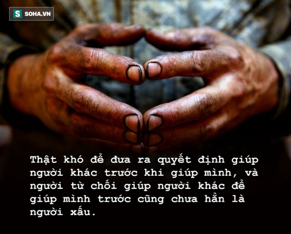 Đi phỏng vấn gặp người hỏng xe, người đàn ông có quyết định lạ đời và nhận kết cục như ý-2