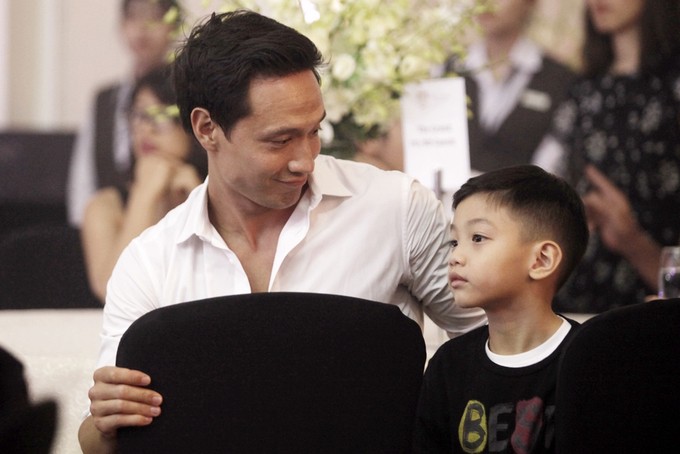 Hồ Ngọc Hà sánh đôi cùng Kim Lý tổ chức sinh nhật ấm áp cho Subeo, tiết lộ món quà đặc biệt dành tặng con trai-2