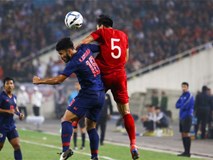 Đằng sau lời đề nghị cho Văn Hậu, là bài học quý giá cho Công Phượng Đằng sau lời đề nghị cho Văn Hậu, là bài học quý giá cho Công Phượng