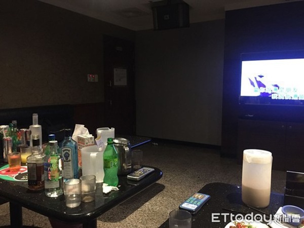 Cô gái bị xuất huyết não vì hát karaoke quá to và lời cảnh báo của bác sĩ-3