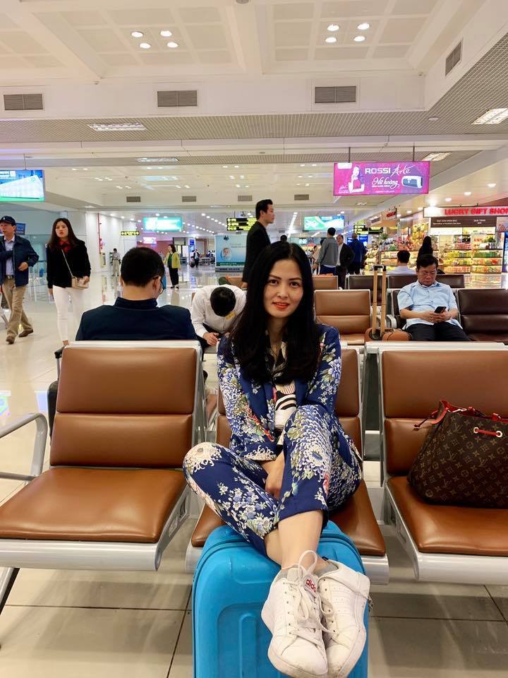 Nhan sắc thật của người phụ nữ làm ông Sơn chao đảo trong Về nhà đi con-14