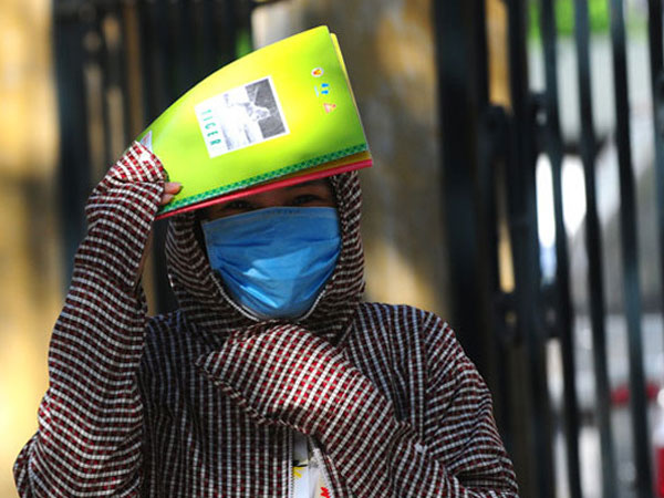 Dự báo thời tiết 23/6, Hà Nội nắng thiêu đốt trước khi đón mưa-1