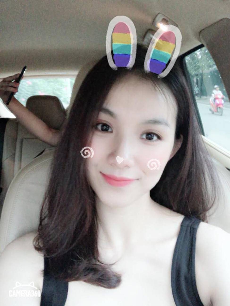 Sự trở lại đẹp xuất sắc của các nữ thần nhan sắc Ngân Khánh, Thuỳ Lâm-12