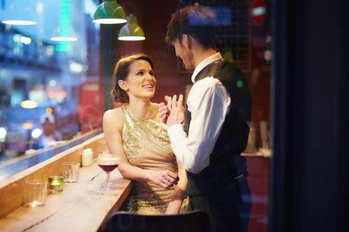 Trong cơn say chếnh choáng, tôi đã lên giường với bạn thân của người yêu-1