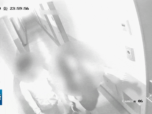 Chưa bao giờ biến thái lộng hành ở Hàn Quốc đến thế: Từ nhìn trộm dưới váy phụ nữ nơi công cộng và quấy rối tình dục ở tiệm game-4