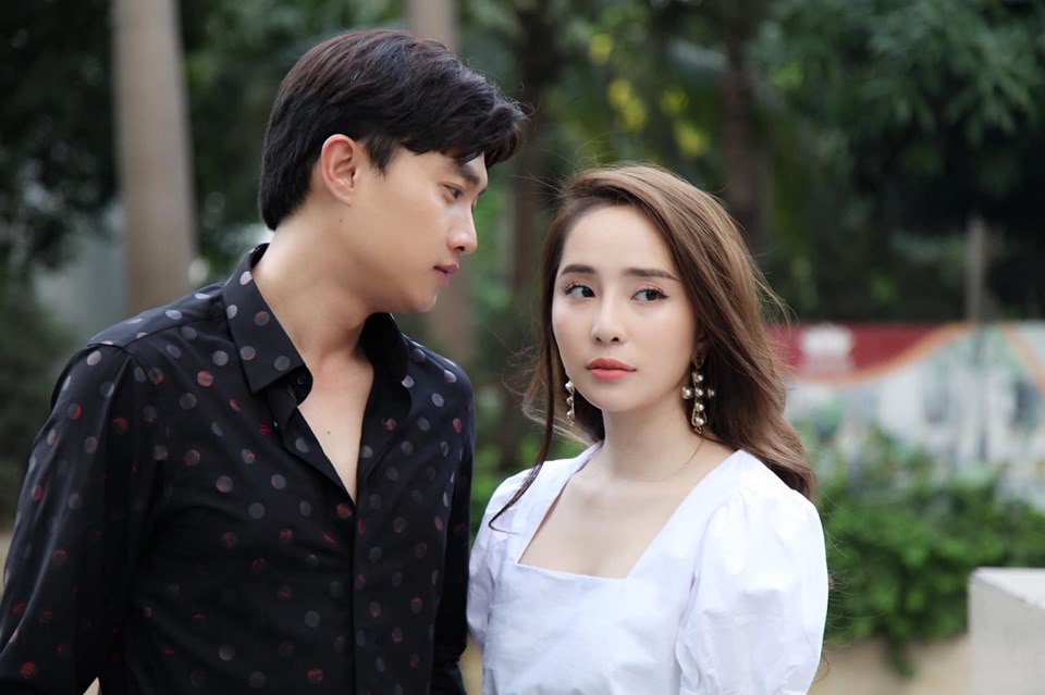 Về nhà đi con: Lại lộ ảnh cực sang chảnh của tiểu tam phá đám Vũ - Thư, fan cứ chuẩn bị tinh thần mà khóc!-1