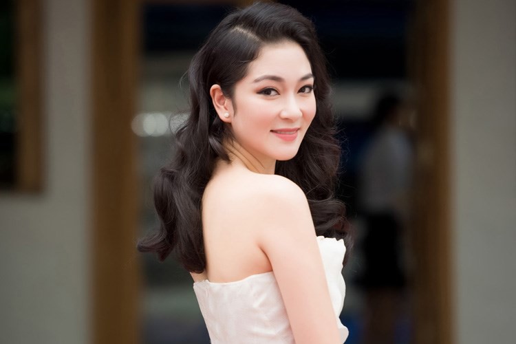 Hoa hậu Việt Nam 2004: Vướng tin đồn bị đánh ghen ở tuổi 18, đám cưới bất ngờ ở tuổi 23 và cuộc sống bình yên sau giông bão ở tuổi 34 với đại gia bí ẩn-7