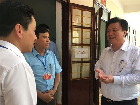 Thứ trưởng GD&ĐT: Đề thi THPT quốc gia sẽ mở, vận dụng thực tiễn-1