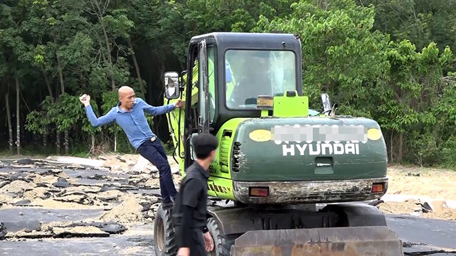 Toàn cảnh vụ địa ốc Alibaba gây náo loạn: Giám đốc văn phòng luật xin mượn sách luật để... kiểm tra điều khoản khi bị bắt giữ, CEO tới tận đồn công an đòi người-1