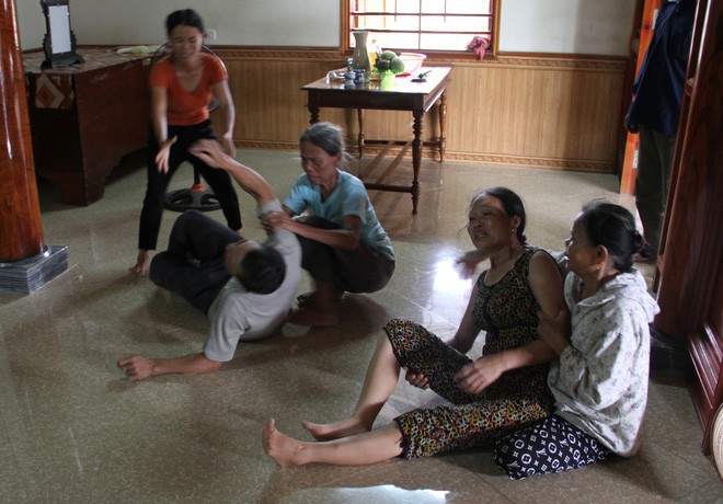 Đau xót 2 nam sinh đuối nước trước ngày thi: Bố mẹ già rồi, sao không để bố mẹ chết thay?-6