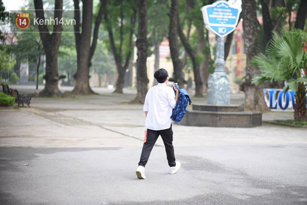 Trực tiếp: Gần 900.000 thí sinh bước vào môn thi Ngữ Văn - Tác phẩm nào sẽ xuất hiện trong đề thi THPT Quốc gia 2019?-3