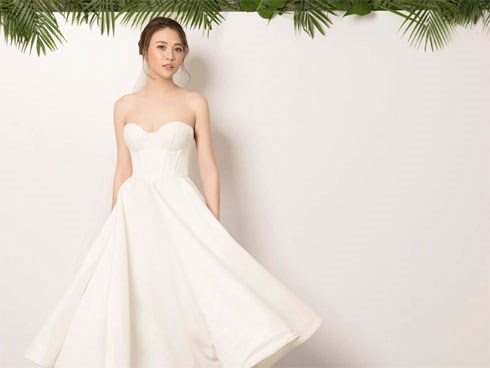 Không hổ danh Hoa khôi, Đàm Thu Trang tung ảnh cưới đơn giản nhưng vẫn xinh đẹp yêu kiều hết phần thiên hạ