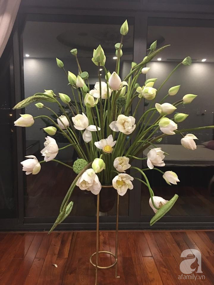 Níu giữ hương mùa hạ với những bình hoa sen đẹp dịu dàng trong tổ ấm của 3 người phụ nữ đảm ở Hà Nội-6