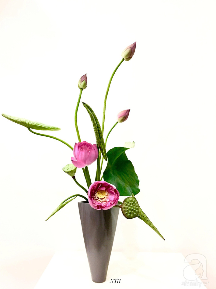 Níu giữ hương mùa hạ với những bình hoa sen đẹp dịu dàng trong tổ ấm của 3 người phụ nữ đảm ở Hà Nội-20
