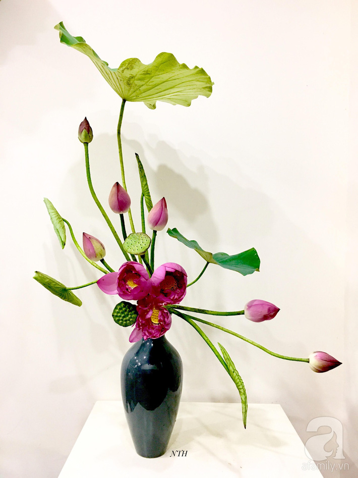 Níu giữ hương mùa hạ với những bình hoa sen đẹp dịu dàng trong tổ ấm của 3 người phụ nữ đảm ở Hà Nội-21