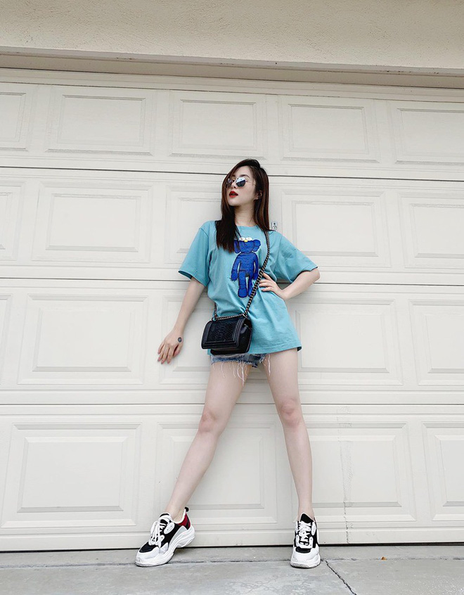 Cuộc sống Hương Tràm hoàn toàn thay đổi tại Mỹ: Ở nhà thuê, mặc váy cũ nhưng vui vẻ, đầy thoải mái-3