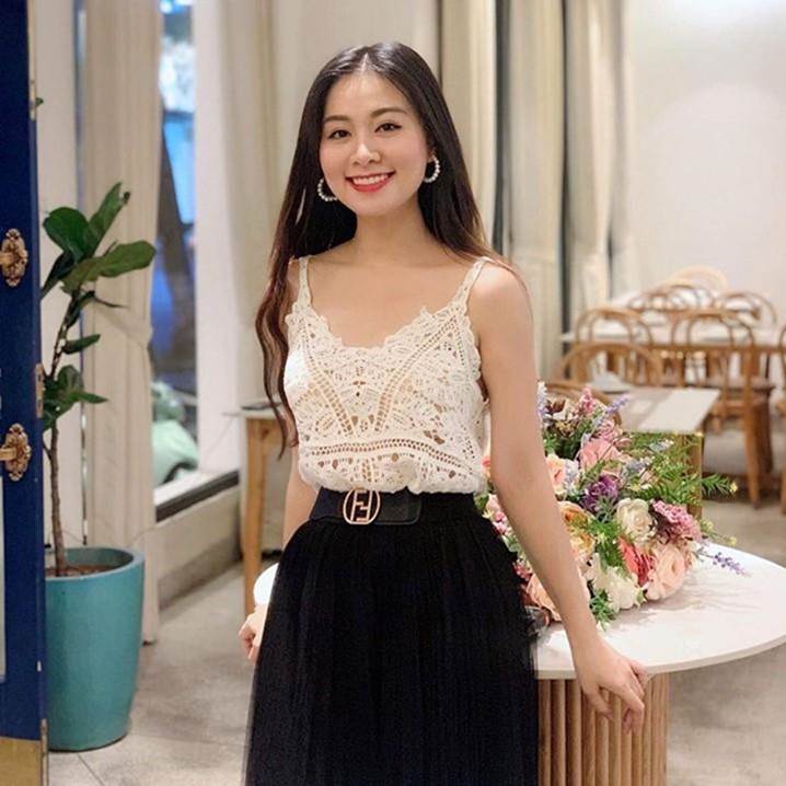 Nữ giám thị duyên dáng gây chú ý tại điểm thi ở Nghệ An-5