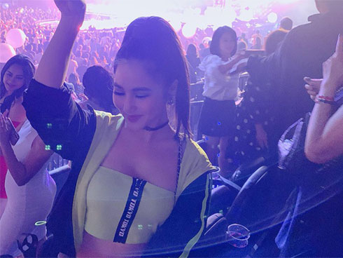 Hình ảnh nóng bỏng và điều gây tò mò của Hương Tràm khi tạm rời xa showbiz-10