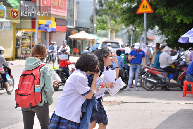 Thi THPT Quốc gia 2019 buổi thứ 2: Thí sinh căng thẳng bước vào môn thi Toán, lo sợ bị điểm liệt-2