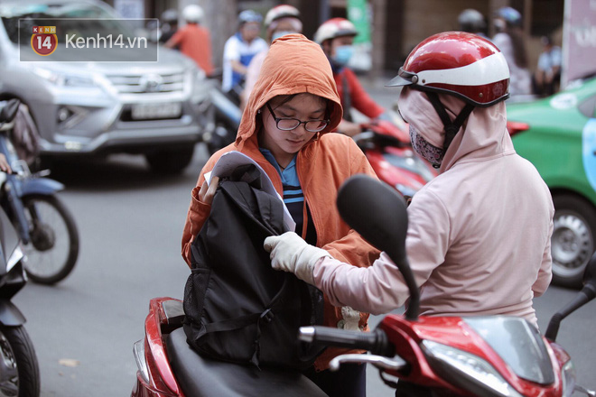 Thi THPT Quốc gia 2019 buổi thứ 2: Thí sinh căng thẳng bước vào môn thi Toán, lo sợ bị điểm liệt-7