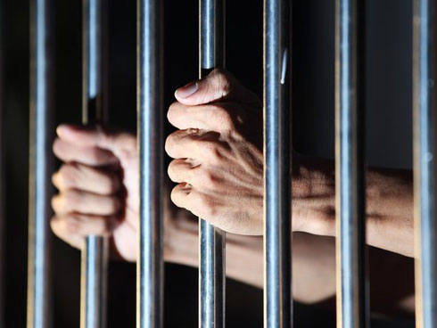 Thấy nước tiểu chuyển sang màu này, hãy cẩn thận vì căn bệnh nguy hiểm đang gõ cửa-3