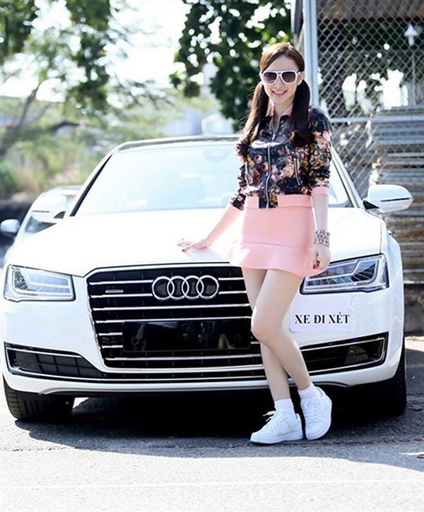 Vì sao Angela Phương Trinh rời xa showbiz khi đang được đại gia săn đón?-2