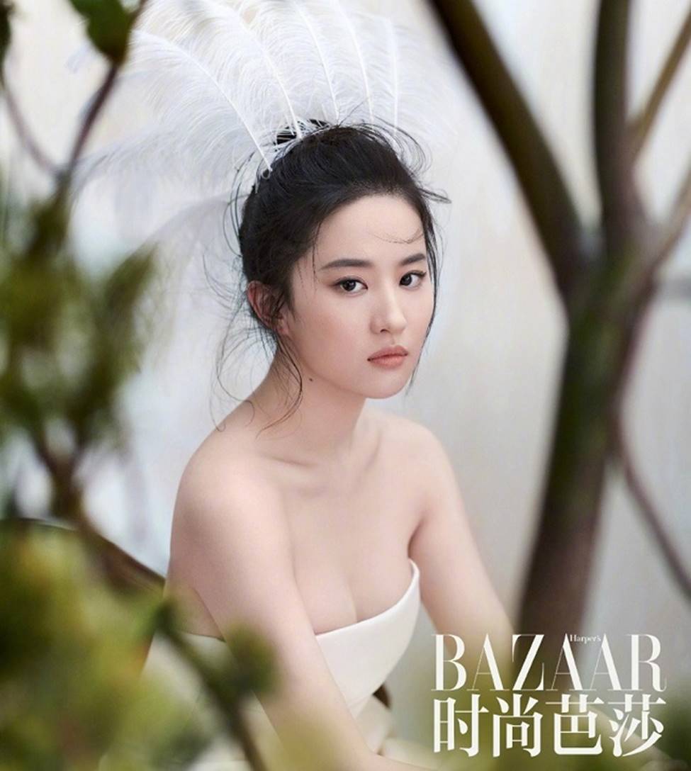 Lưu Diệc Phi trở thành nữ thần được đàn ông Trung Quốc khao khát nhất 2019-7