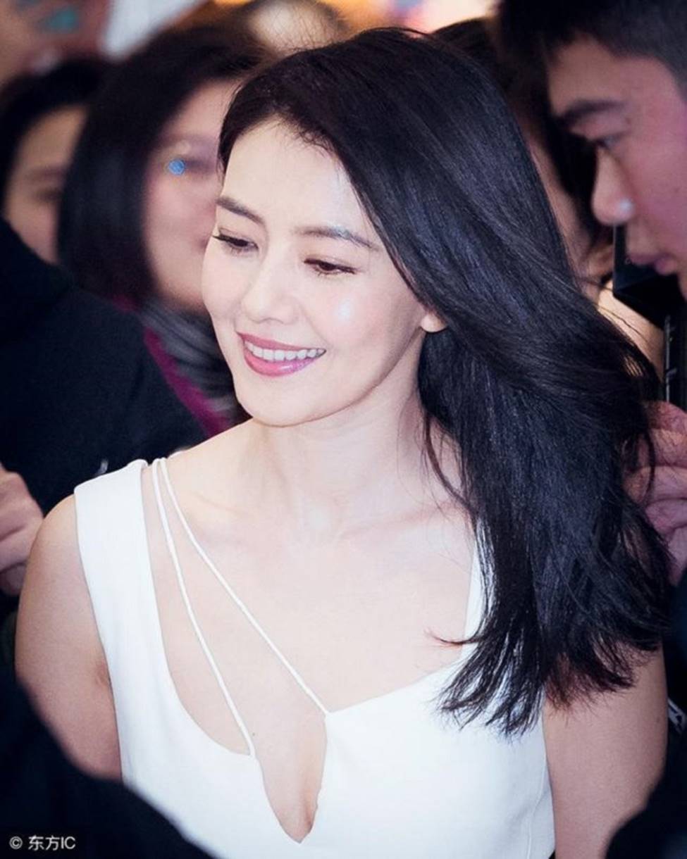 Lưu Diệc Phi trở thành nữ thần được đàn ông Trung Quốc khao khát nhất 2019-16