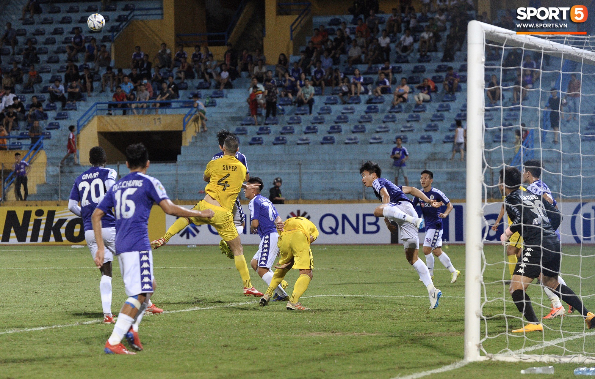 Trước tin đồn đến châu Âu thi đấu, Đoàn Văn Hậu vẫn nỗ lực hết mình vì Hà Nội FC-9