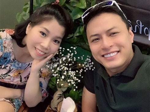 Vợ Hồng Đăng khoe bữa cơm gần 10 món nhưng nấu xong lại rưng rưng nước mắt-11