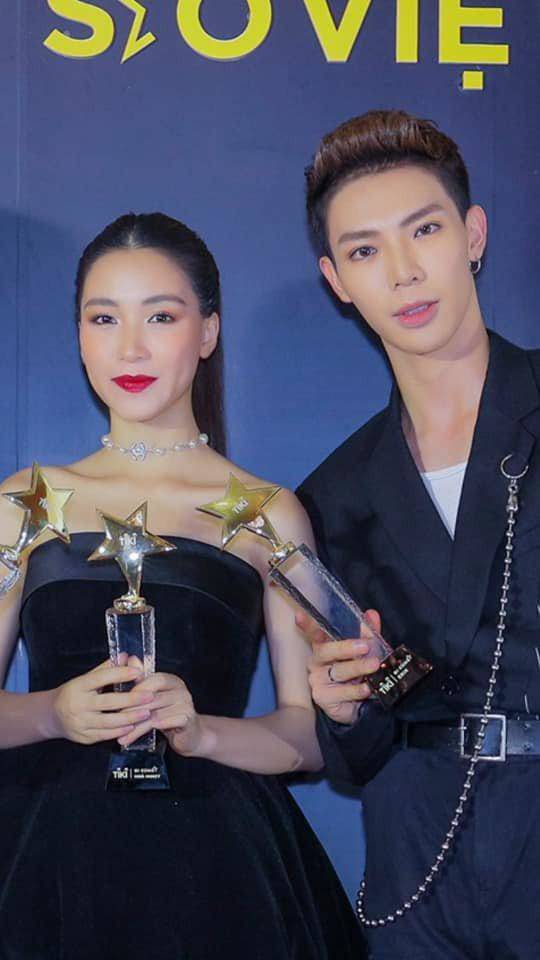 Không chỉ Dương Về nhà đi con” mà Hòa Minzy, Phạm Hương cũng bị makeup làm già đi chục tuổi-3