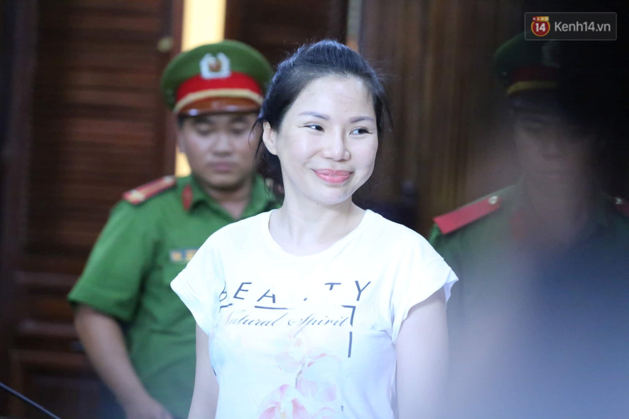 Vợ cũ lĩnh án 18 tháng tù, bác sĩ Chiêm Quốc Thái tuyên bố sẽ kháng cáo-2