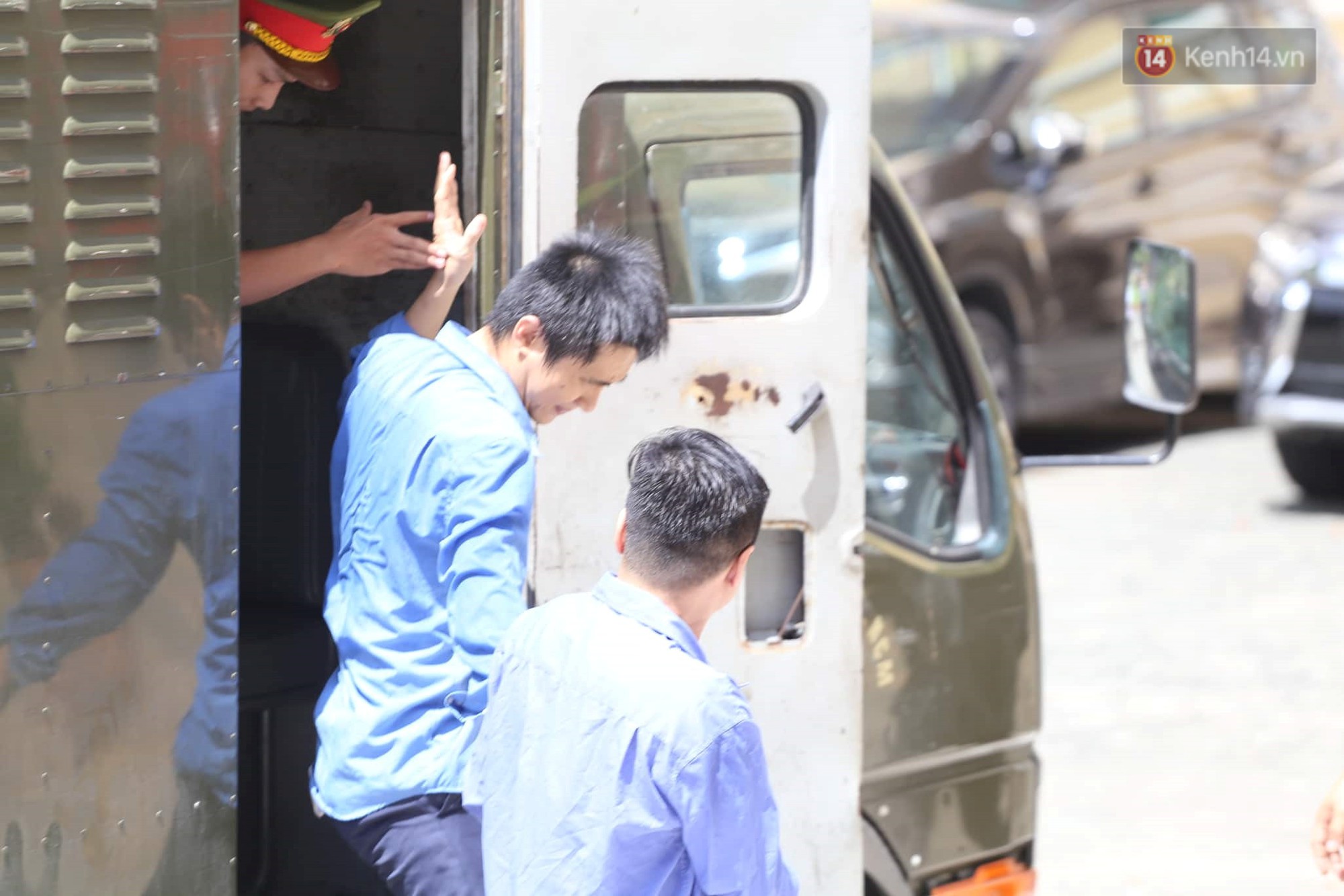 Vợ cũ lĩnh án 18 tháng tù, bác sĩ Chiêm Quốc Thái tuyên bố sẽ kháng cáo-3