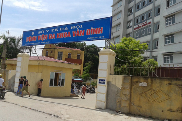 Bé trai ở Hà Nội tử vong do BV chẩn đoán sai, chuyển tuyến muộn?-1