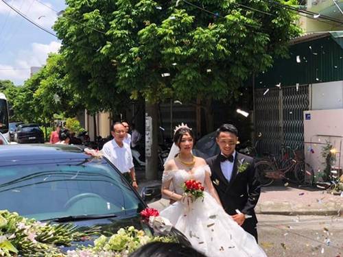 Bất ngờ: Chàng Running Man cởi trần Vũ Xuân Tiến đã có vợ, danh tính cô dâu gây tò mò-2