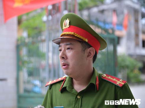 Con trai bỏ thi THPT quốc gia sau khi chứng kiến cha cầm dao đâm chết mẹ-3