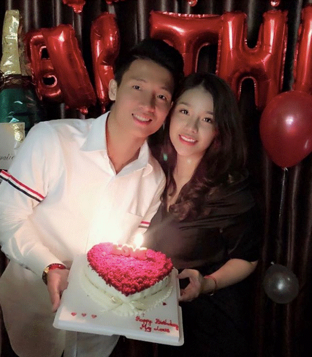 Giầy Gucci 20 triệu trong đám hỏi đã là gì, trung vệ Bùi Tiến Dũng sở hữu BST hàng hiệu bậc nhất showbiz luôn ý chứ!-7