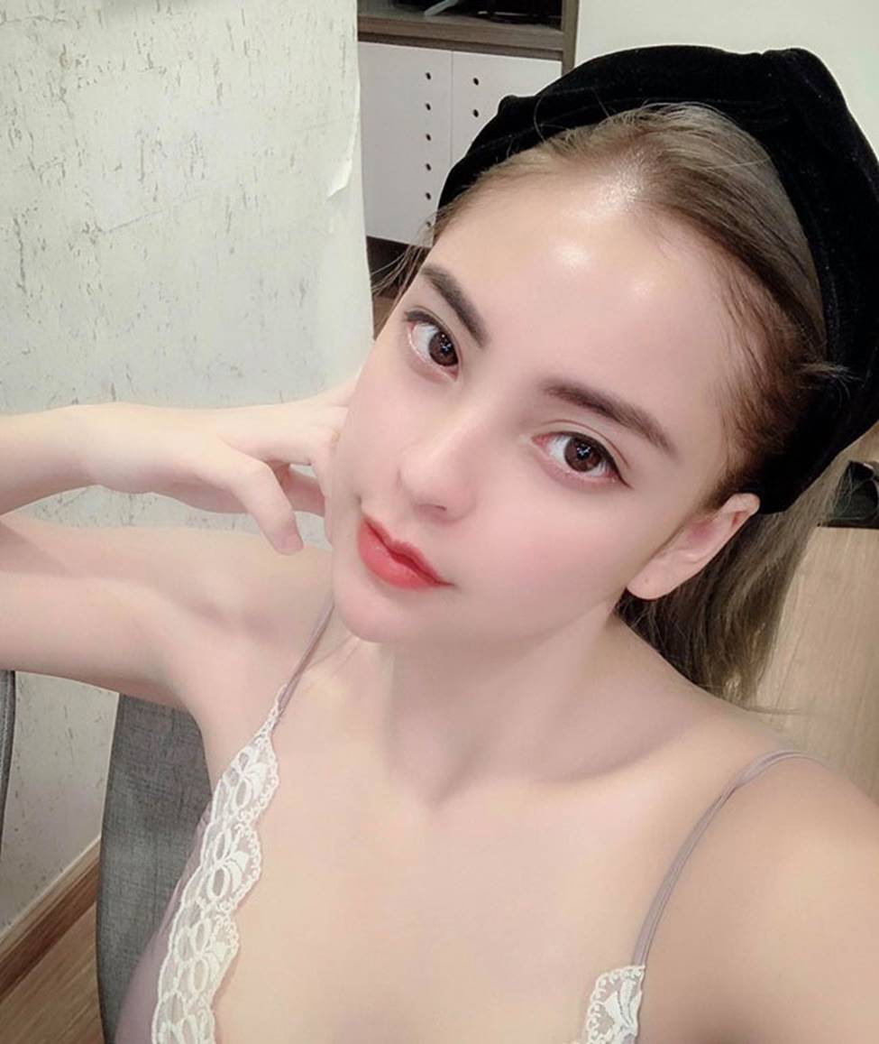 Em gái trung vệ Tiến Dũng: Chồng con đề huề vẫn gợi cảm như gái còn son-7