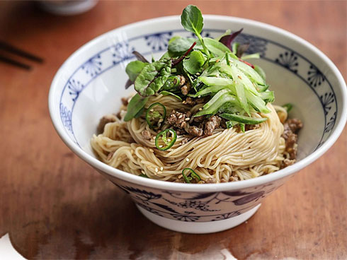 Chẳng ai ngờ được khúc xương không có tí thịt lại lột xác thành món ăn cực kỳ sang chảnh-7