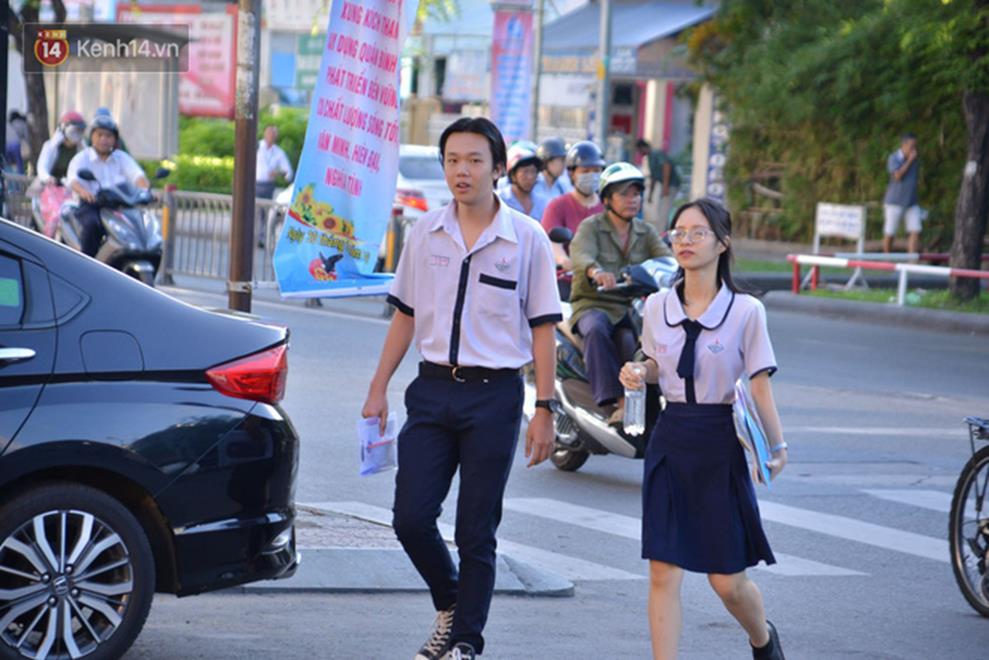 Ngày cuối thi THPT Quốc gia 2019: Sử Địa được kỳ vọng dễ thở nhưng môn thí sinh sợ nhất là Giáo dục Công dân-7