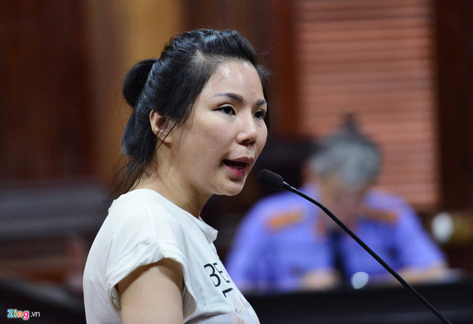 Những biểu cảm trong ngày xử vụ chém bác sĩ Chiêm Quốc Thái-5