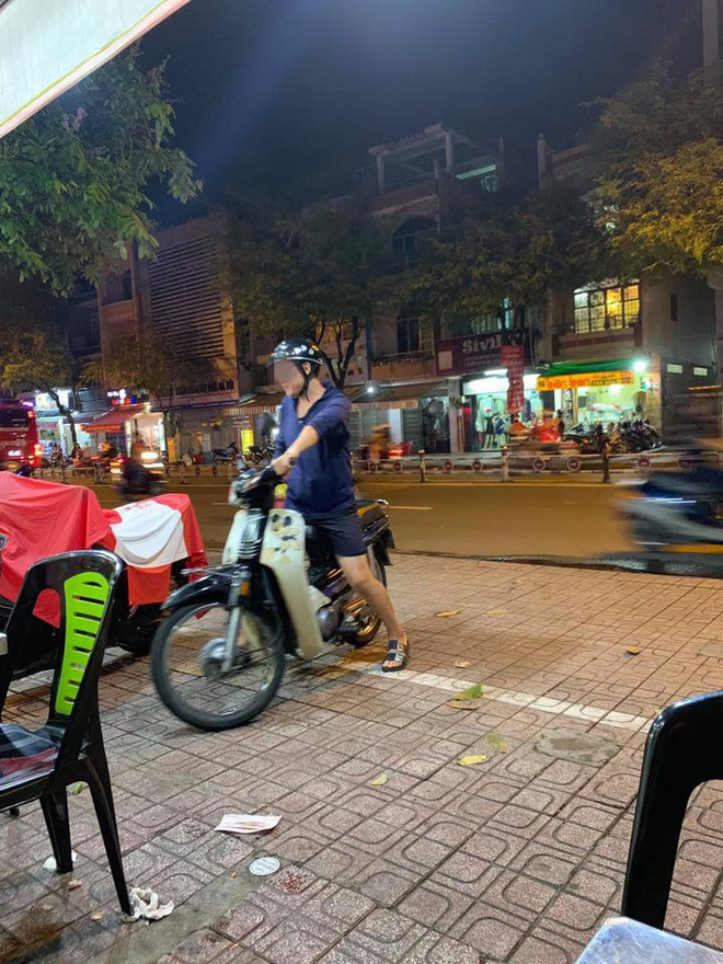 Thanh niên một mình đi ăn hủ tiếu, gặp cụ già bán vé số và hành động ấm lòng ngay sau đó-3