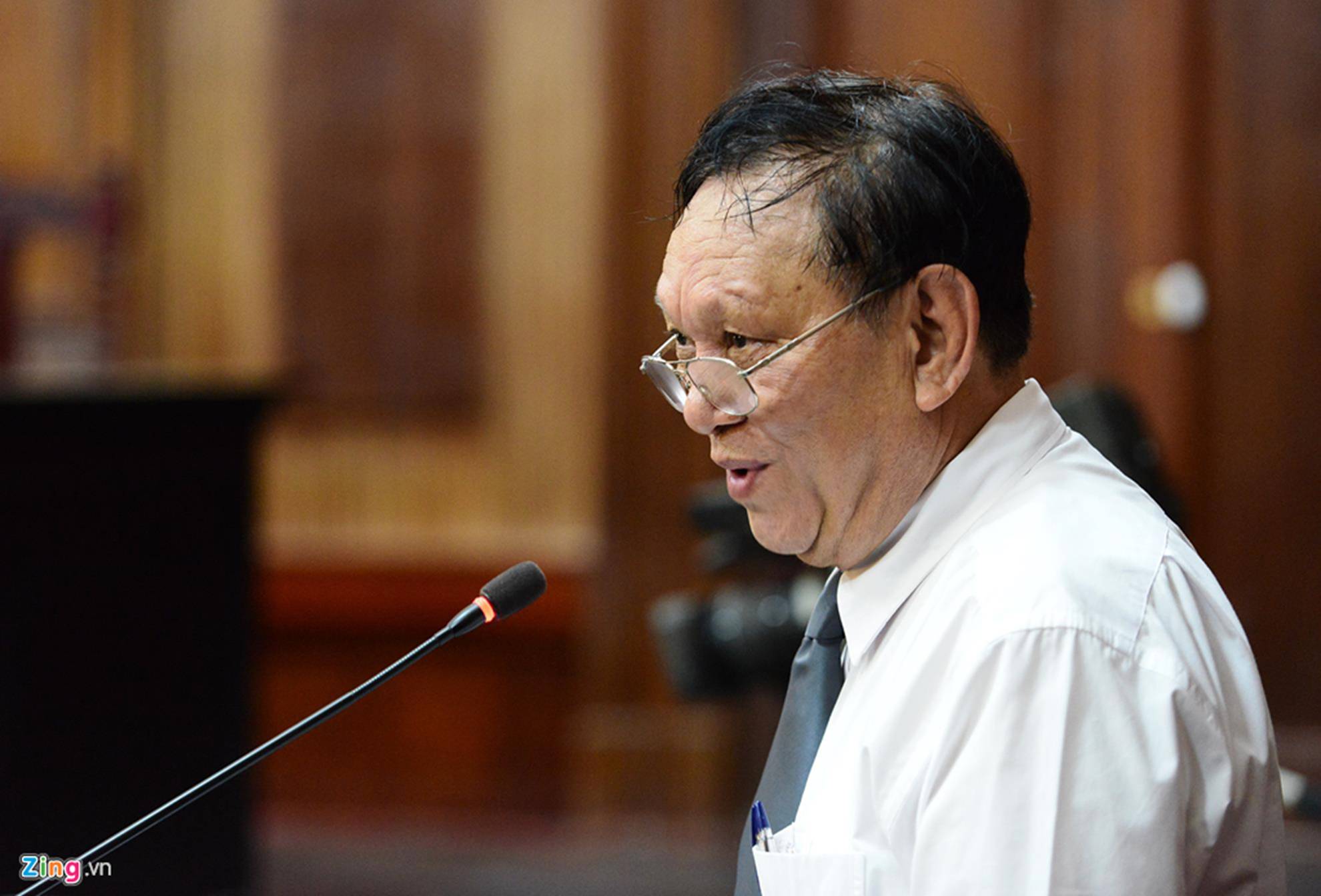 Những biểu cảm trong ngày xử vụ chém bác sĩ Chiêm Quốc Thái-10