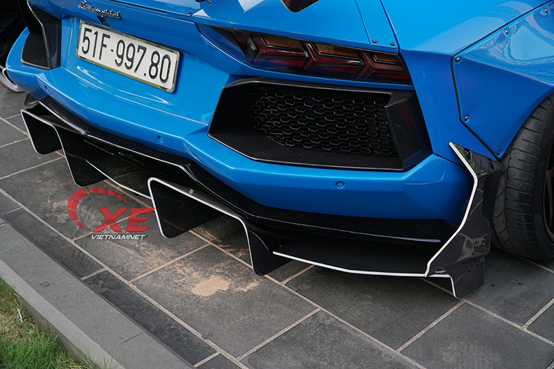 Doanh nhân Vũng Tàu nâng niu siêu bò Lamborghini Aventador hết mực-4