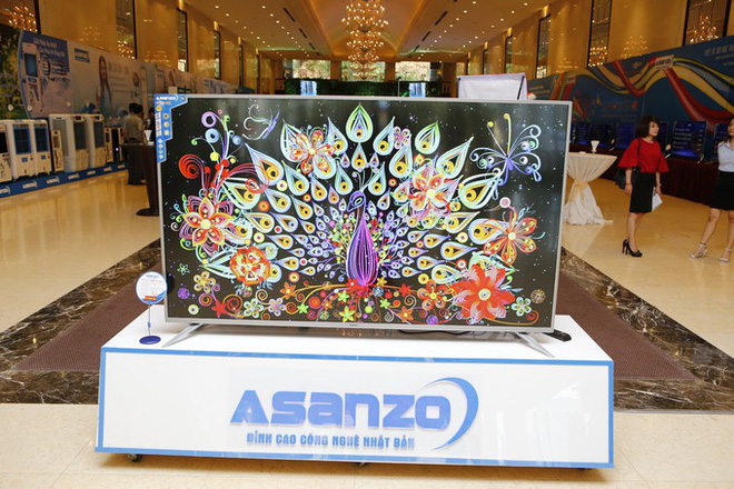 Động thái bất ngờ của loạt siêu thị sau khi Nguyễn Kim thông báo nhận đổi trả tivi Asanzo-1