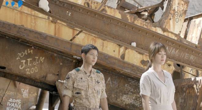 Từng nên duyên tại bãi biển thiên đường này, chẳng ai ngờ sau 1 năm 8 tháng Song Joong Ki và Song Hye Kyo đã chính thức đường ai nấy đi”-2