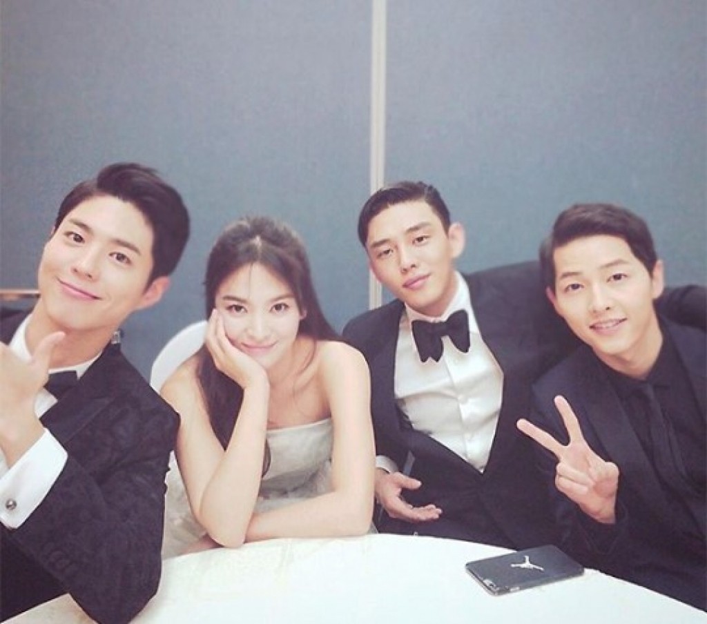 Song Hye Kyo ngoại tình với Park Bo Gum, đó là lý do Song Joong Ki đệ đơn ly hôn?-1